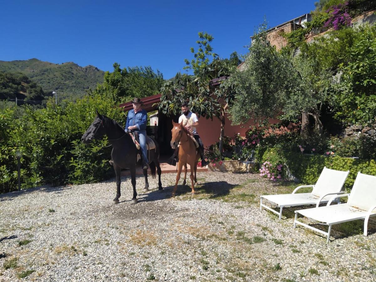 Casa Marietta Villa Forza dʼAgro Buitenkant foto
